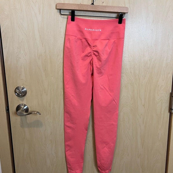 Alphalete Pants - Alphalete leggings
